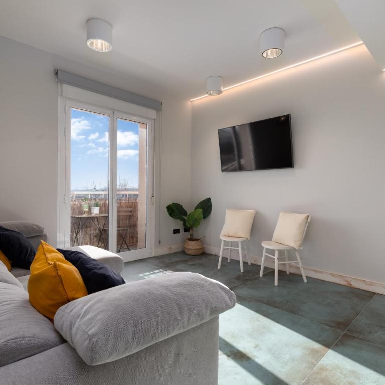Your home at Valencia, Marina Real - Three-Bedroom Apartment - 23
