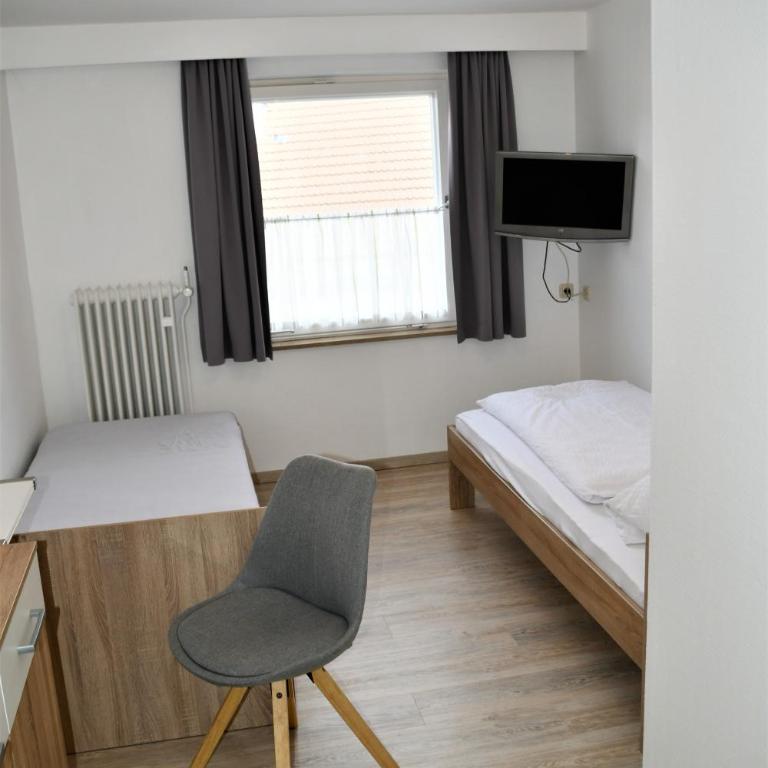 Haus am Bach - Kleines Zweibettzimmer - 8