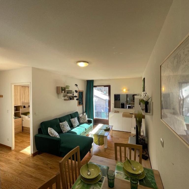 JARDINS DE RAMEL – APPT 2106*** - CURE/SKI WIFI - One-Bedroom Apartment - 3