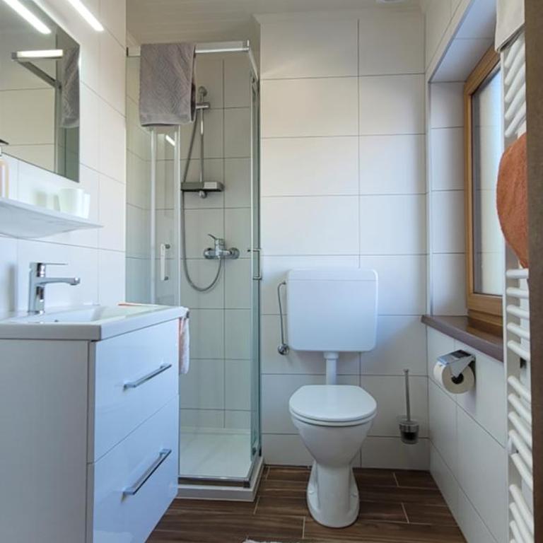Haus Sonnheim - Doppelzimmer mit Balkon - 4