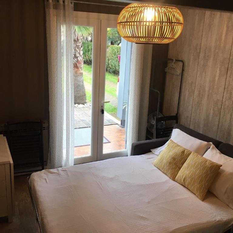 Villa Andernos - Vierbettzimmer mit Poolview - 15