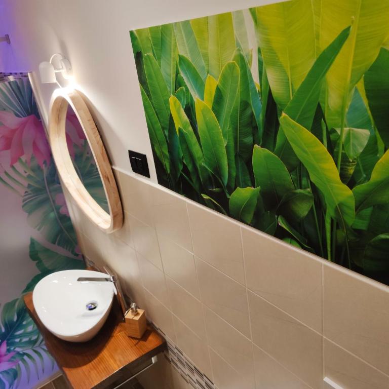 Suite Maison Tropical - Luxury Apartment con Jacuzzi - Bari Centro - Appartamento con 2 Camere da Letto - 52