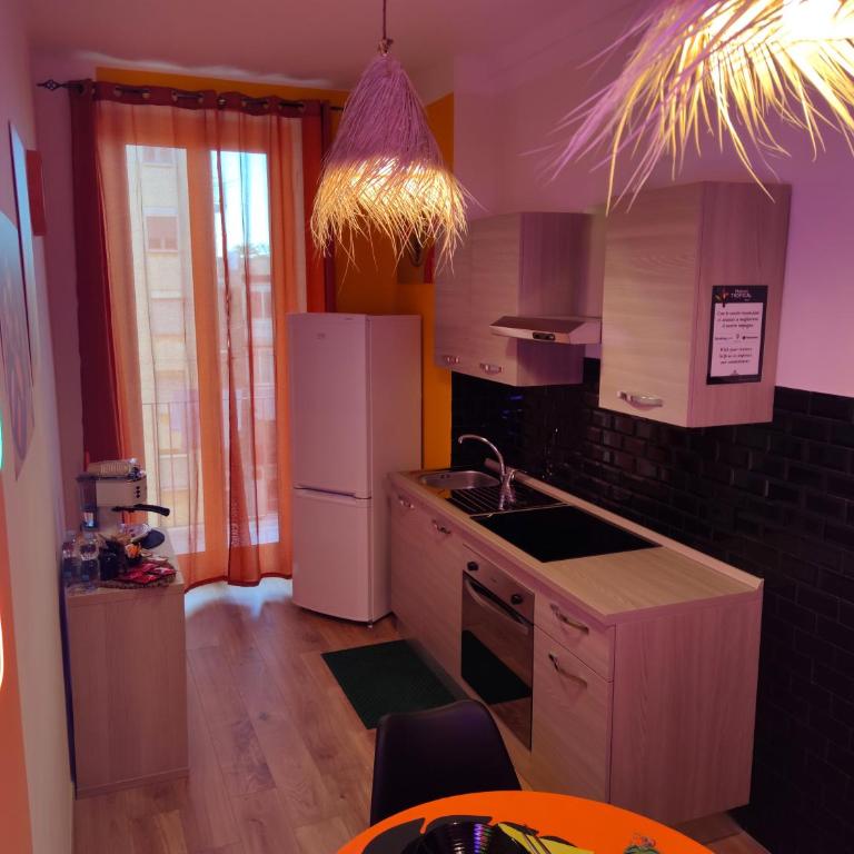Suite Maison Tropical - Luxury Apartment con Jacuzzi - Bari Centro - Appartamento con 2 Camere da Letto - 38