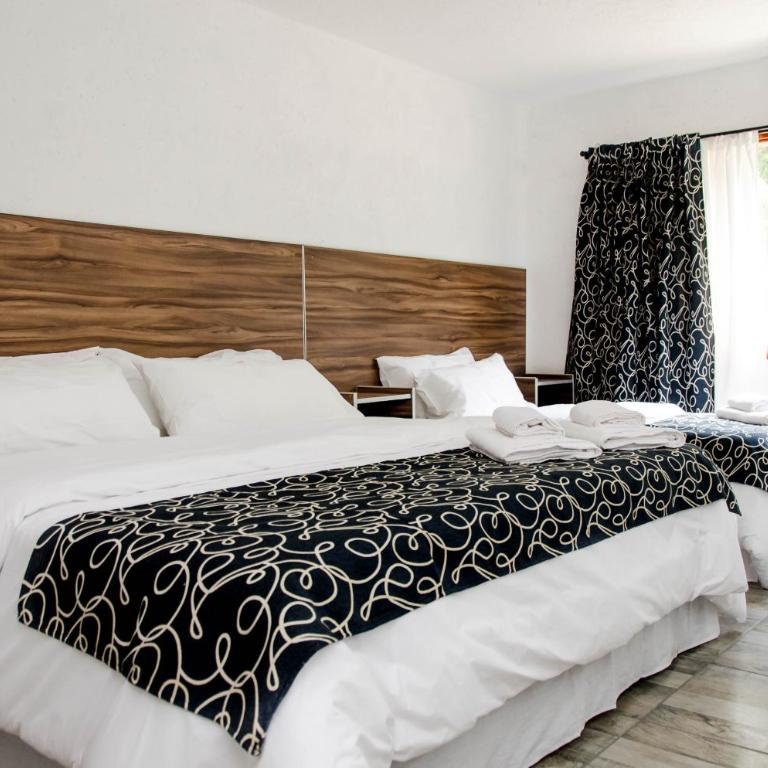 La Reina Hotel - Habitación Cuádruple con baño - 7