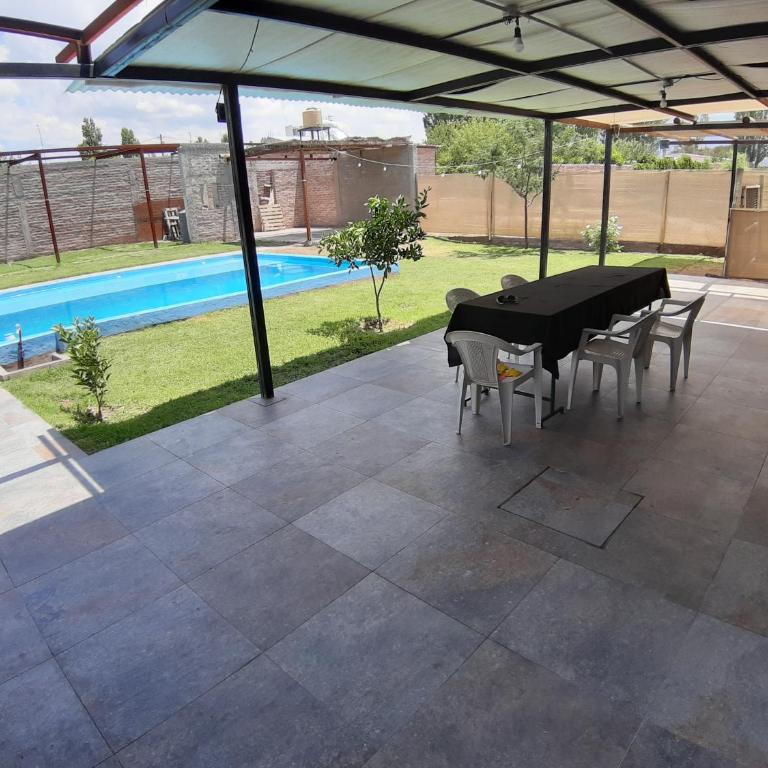 Casa con Piscina en Vistalba para 8 personas - Three-Bedroom House - 11
