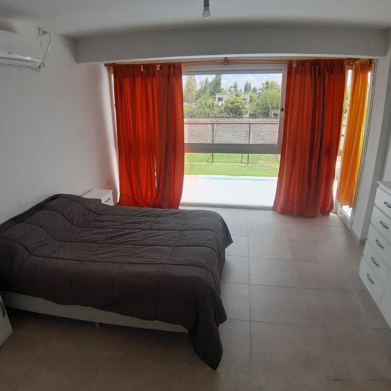 Casa con Piscina en Vistalba para 8 personas - Three-Bedroom House - 18