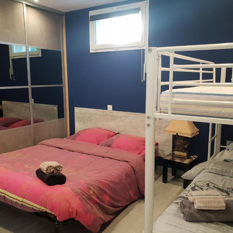 meublé au calme à 1 minute de la plage - Two-Bedroom Apartment - 24