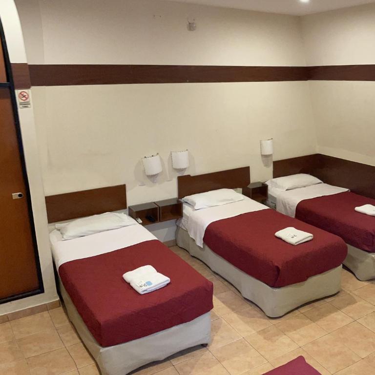Hotel Nuevo Camino - Habitación Cuádruple Económica - 1