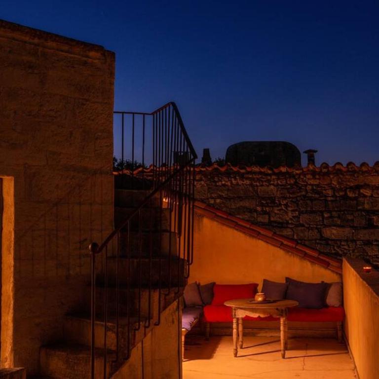 Private Mansion, completely renovated with swimming pool, in historical center - Villa con piscina privada - 46