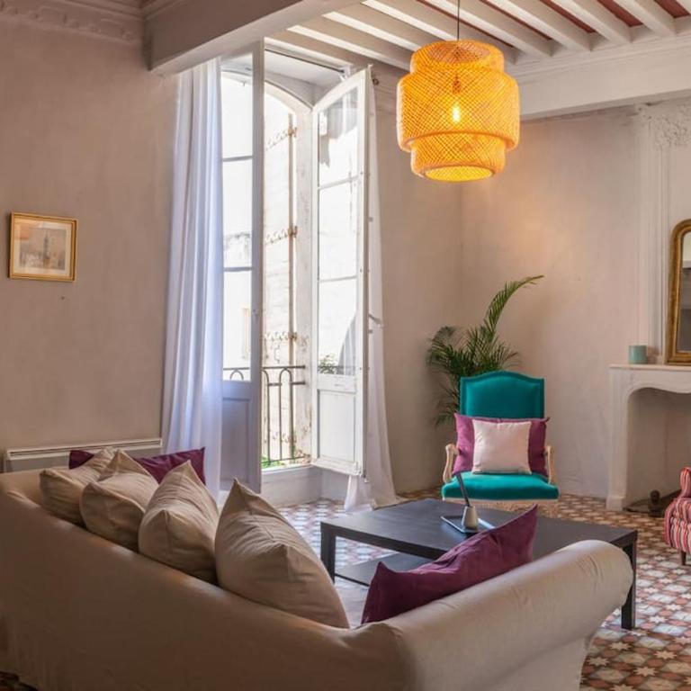 Private Mansion, completely renovated with swimming pool, in historical center - Villa con piscina privada - 23