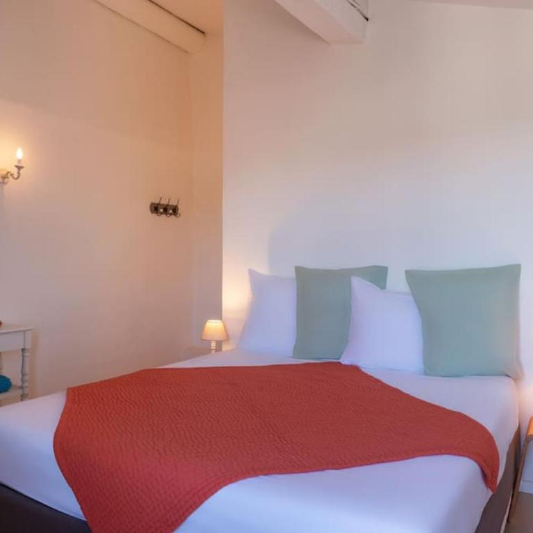 Private Mansion, completely renovated with swimming pool, in historical center - Villa con piscina privada - 14