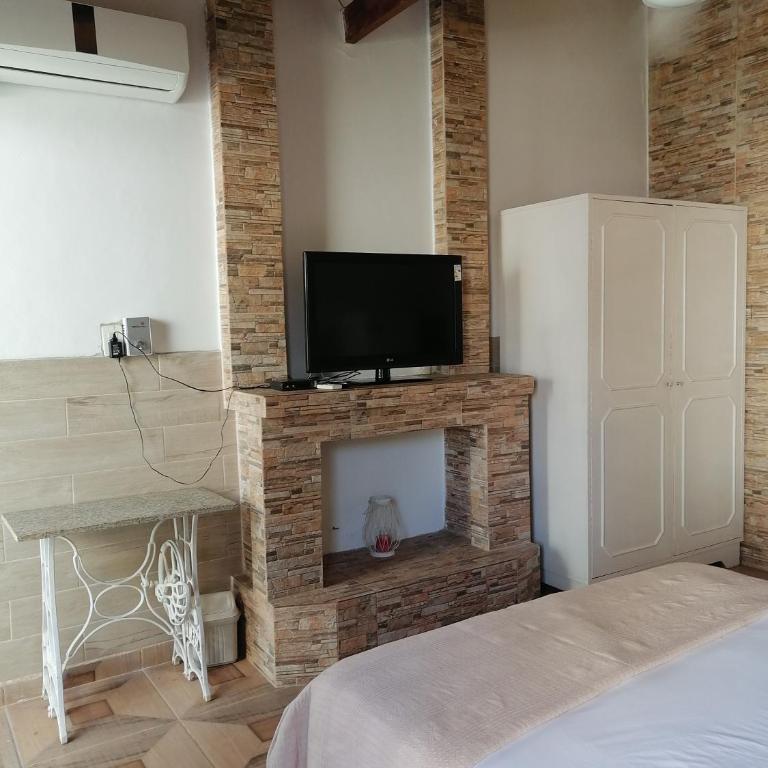 Granados - Triple Room - 29