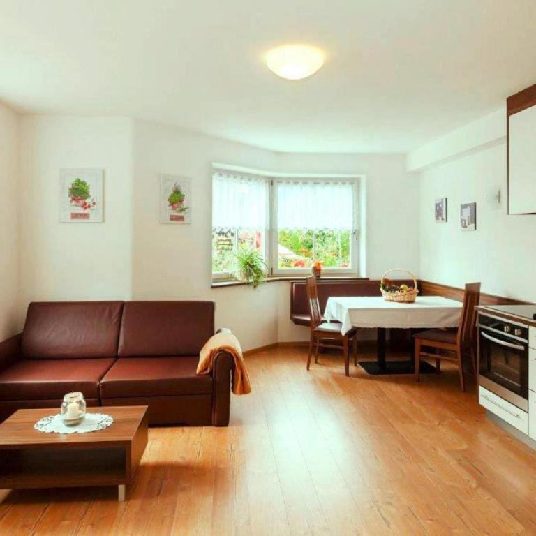 Apartment in Dolomites with Pool Access - Apartamento de 2 dormitorios - 24