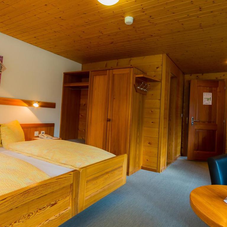 Hotel-Restaurant Joopi - Doppelzimmer mit Balkon - 3