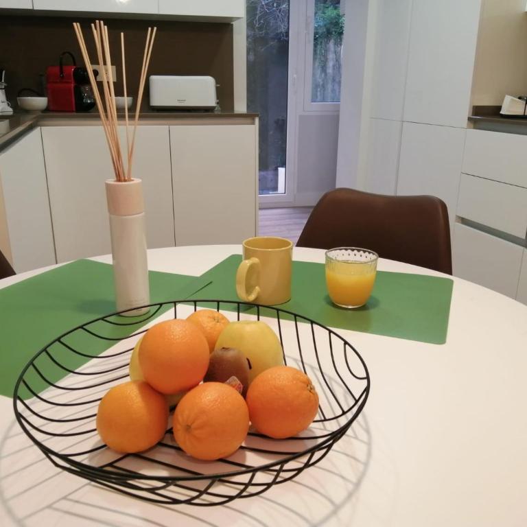 Lugar especial, gran patio, junto al ayuntamiento - Two-Bedroom Apartment - 10