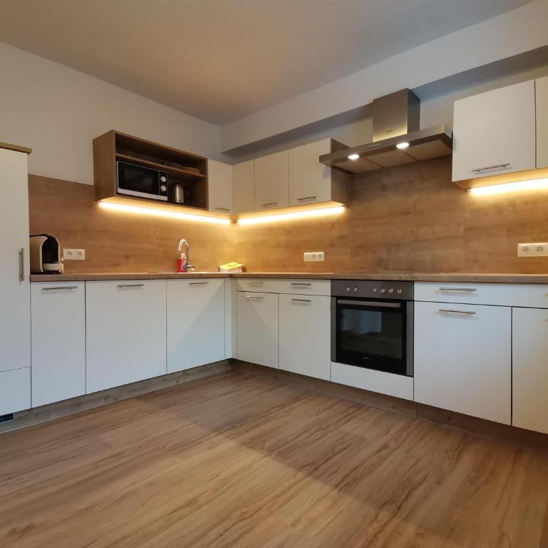 Appartement Kröll Katharina - Apartment mit Blick auf die Berge - 10