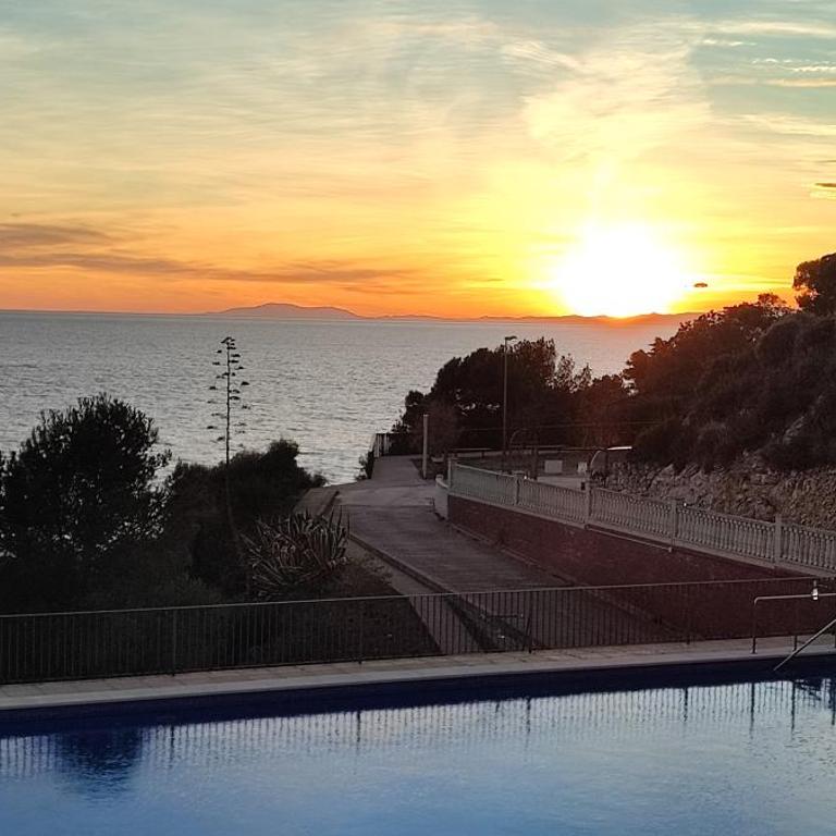 Apartamento con vistas al mar - Two-Bedroom Apartment - 51