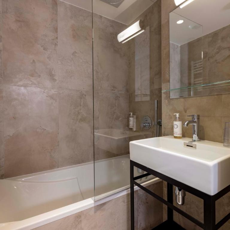 Grand Hôtel Lévêque - Suite Prestige - 8