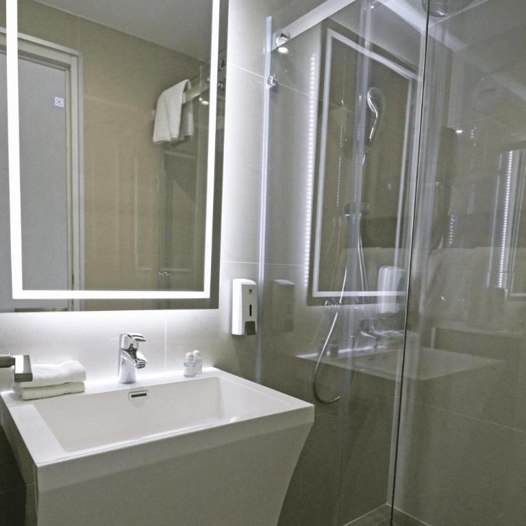 Hôtel Napoléon - Chambre Lits Jumeaux Deluxe - 3