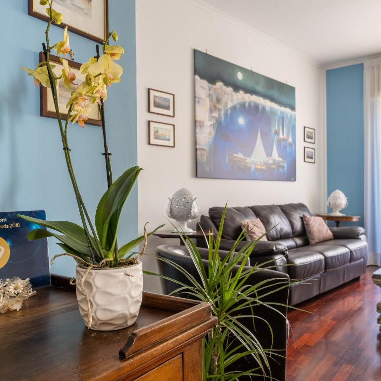 La Vita è Bella - De Vivo Realty Sorrento - Two-Bedroom Apartment - 11