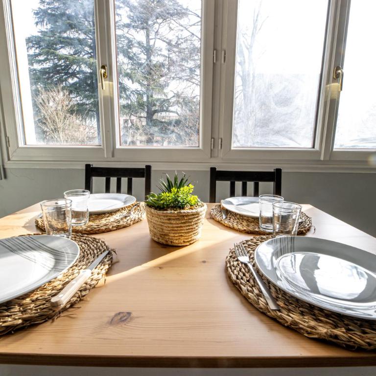 RARE, Fonctionnel, Idéal Famille ou Business - Appartement - 7