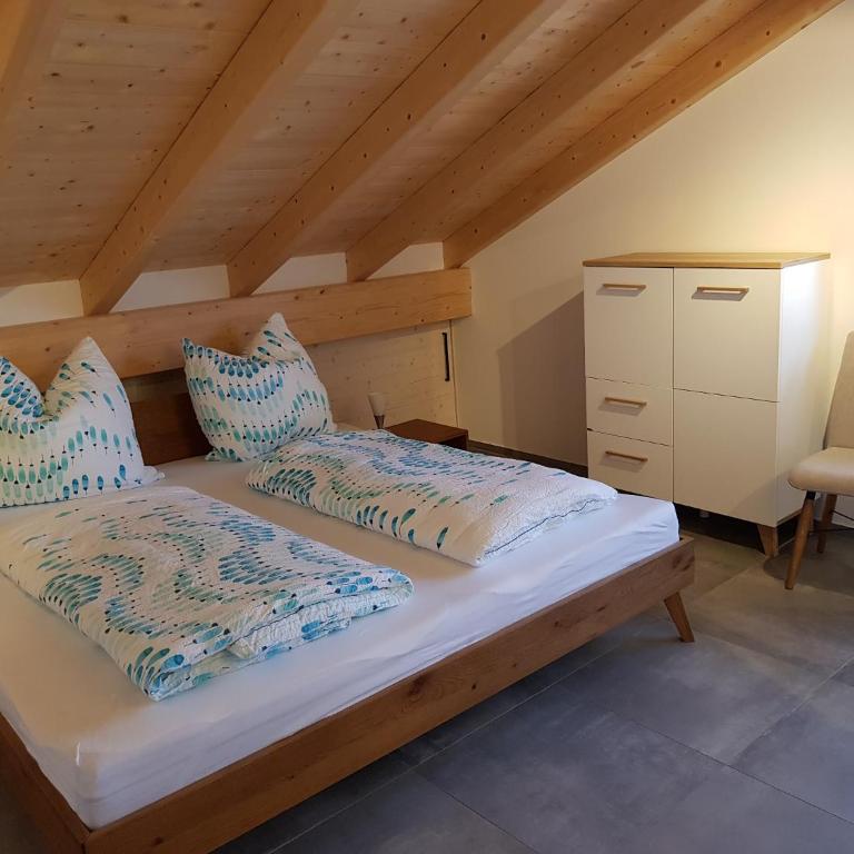 Ferienwohnung Gelb - Chiemgau Karte - Apartment mit Blick auf die Berge - 12