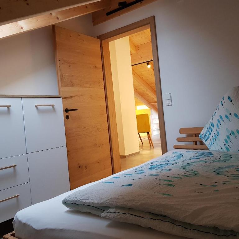 Ferienwohnung Gelb - Chiemgau Karte - Apartment mit Blick auf die Berge - 18