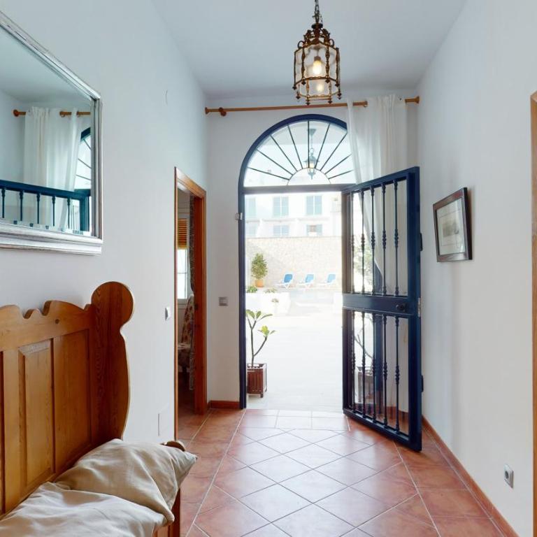 5 Bedroom-PrivatePool-Balcony-Sea View-Nerja - Habitación Doble con vistas al parque - 13