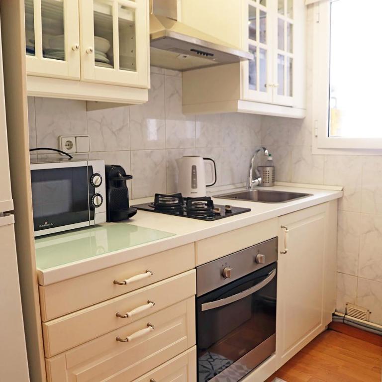 Bcn-rentals apartments in the Old town - Standard Two-Bedroom Apartment - 14