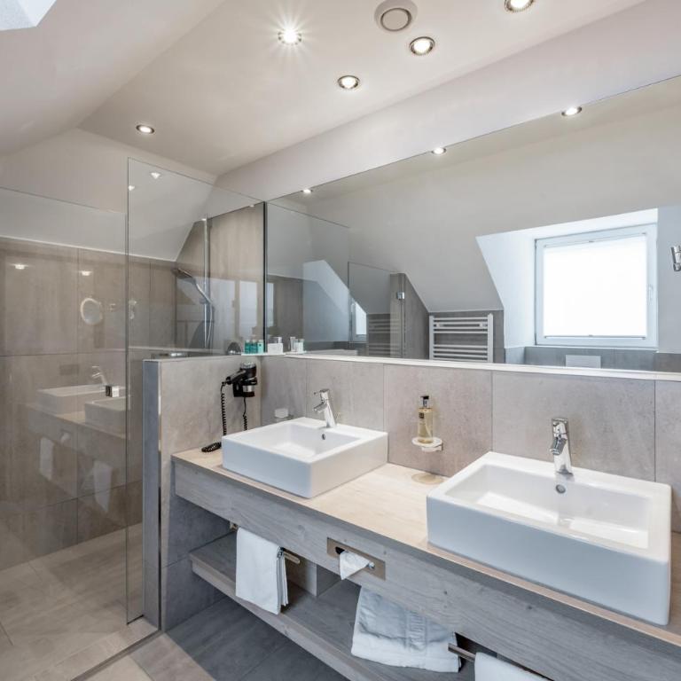 Hotel Garni Christine - Standard Doppelzimmer - 4