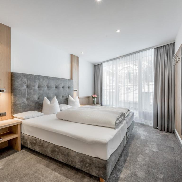 Hotel Garni Christine - Suite mit Balkon - 1