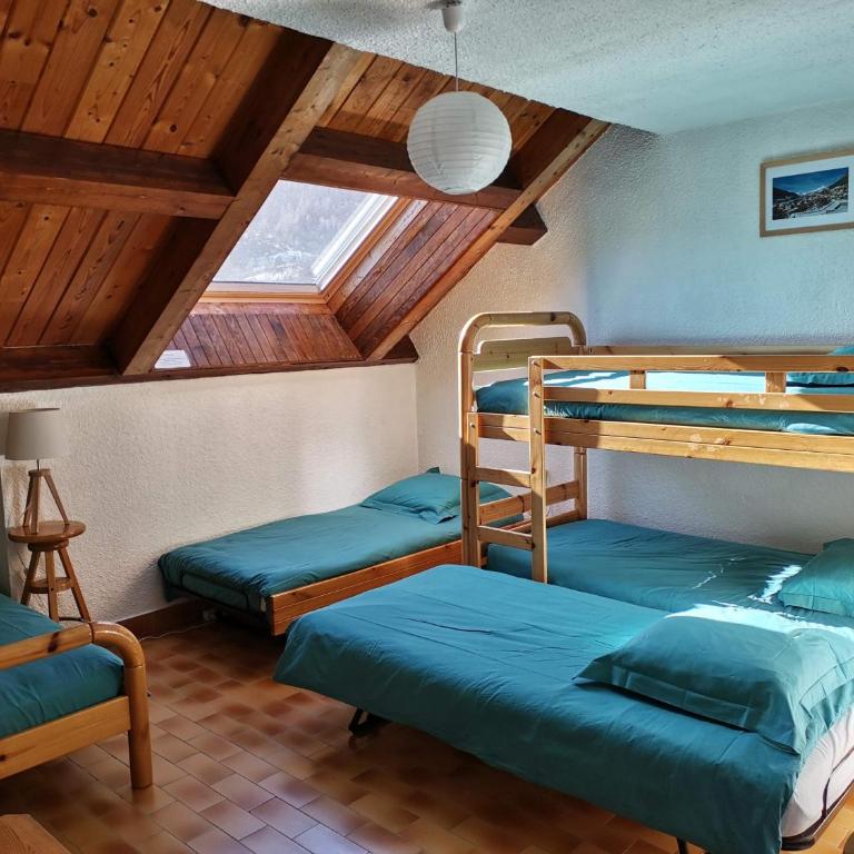 APPARTEMENT T3 60M2 à Briançon dans résidence calme avec 7 couchages - Appartement 2 Chambres - 11