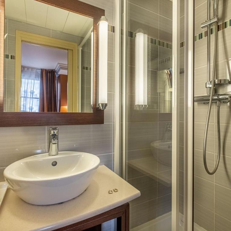 Hôtel 85 Saint Honore - Chambre Double Supérieure Confort - Vue sur Ville - 5