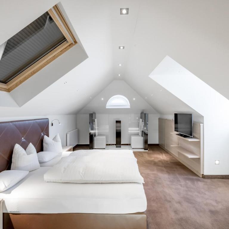 Hotel Garni Christine - Suite mit Bergblick - 4