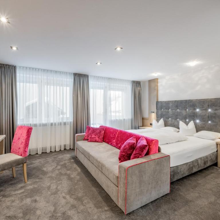 Hotel Garni Christine - Deluxe Doppelzimmer mit Balkon - 4