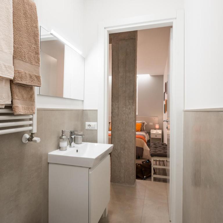 Vatican Townhouse - Three-Bedroom Apartment - 14
