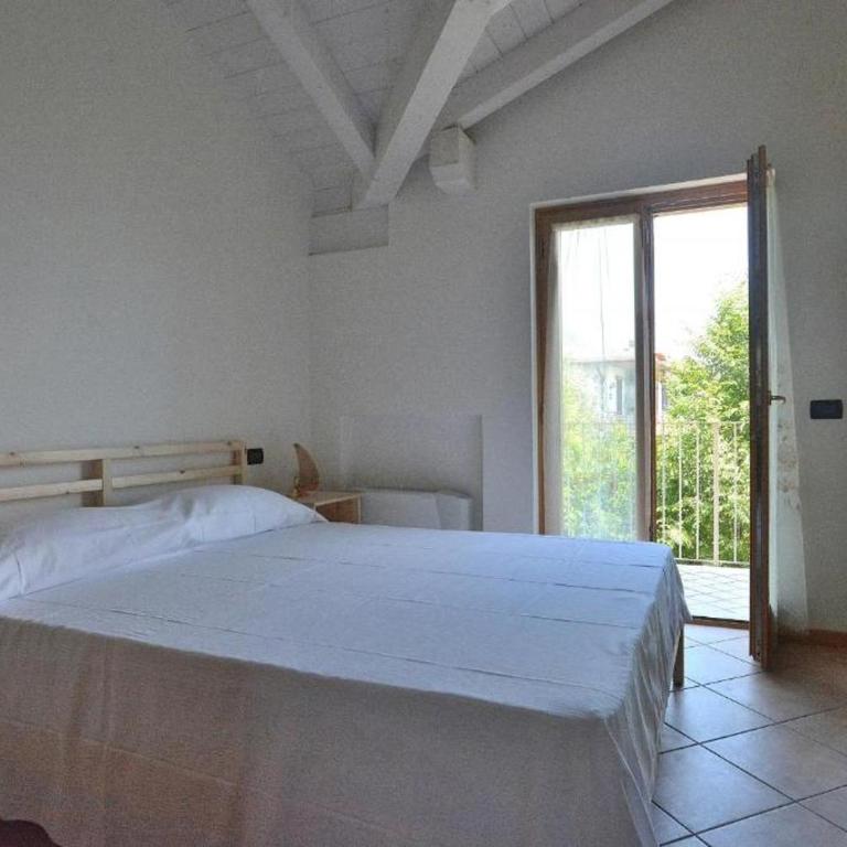 Appartamenti Theo e Fabiola con piscina e vista lago - Appartamento con Terrazza - 10