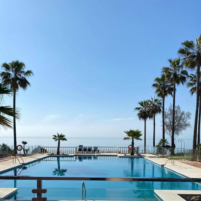 Frontline Beach Apartment, La Perla de la Bahia, Bahia de Casares - Estepona - Apartamento de 3 dormitorios - 2