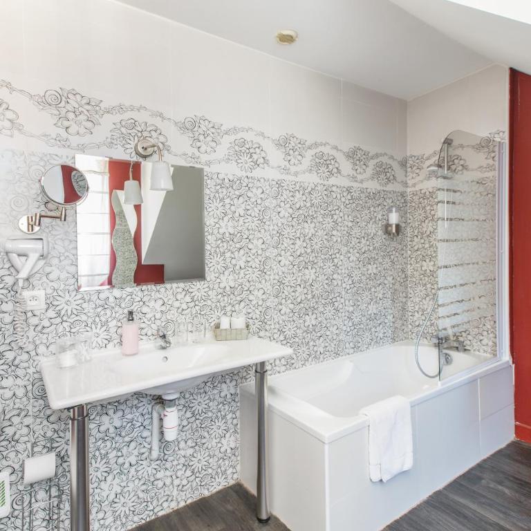 La Maison D'Hôtes Nantes Centre - Chambre Familiale avec Salle de Bains Privative - 2