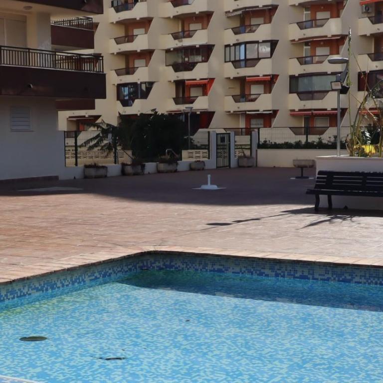 Moderno apartamento. La mejor urbanización Gandia. - Apartamento de 2 dormitorios - 46