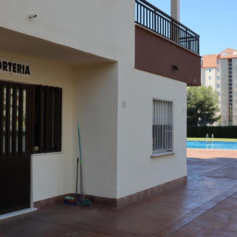 Moderno apartamento. La mejor urbanización Gandia. - Apartamento de 2 dormitorios - 47