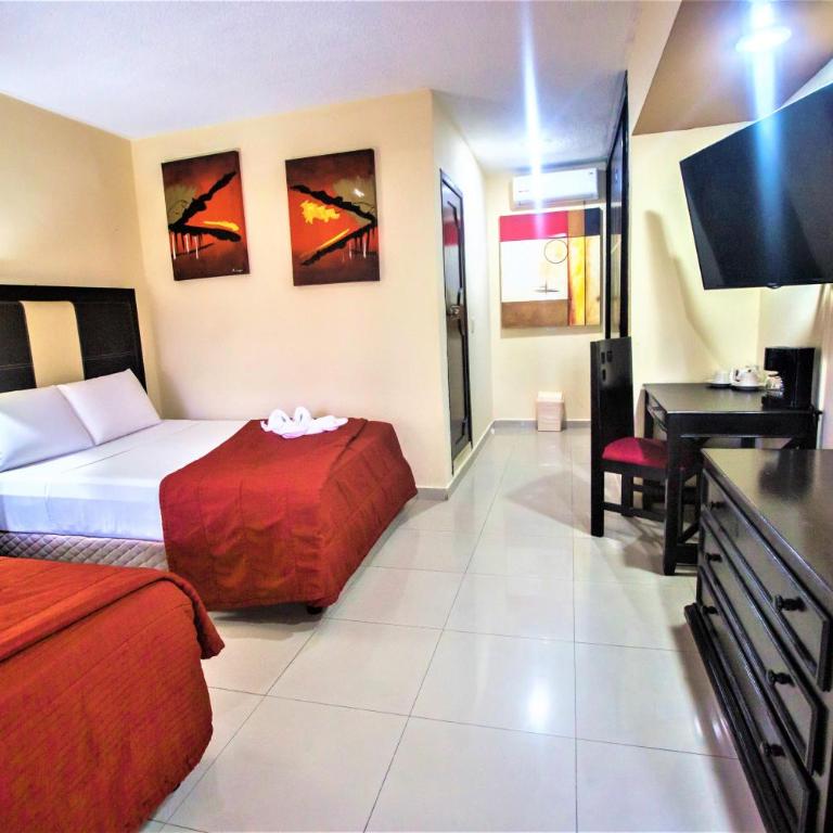 Hotel Plaza Mirador - Deluxe Double Room with Two Double Beds - 2