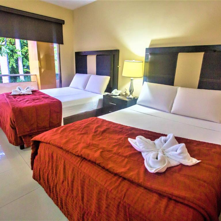 Hotel Plaza Mirador - Deluxe Double Room with Two Double Beds - 4