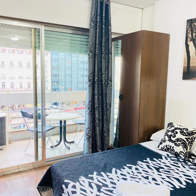 Estudio Doble con Balcon en Madrid Centro (Chueca) - One-Bedroom Apartment - 18