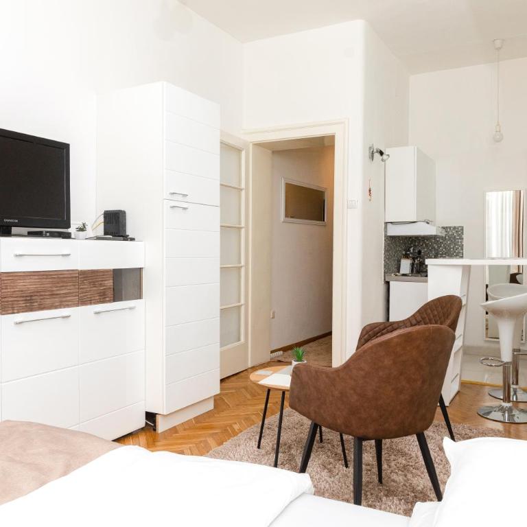 1st Belgrade Apartment - Deluxe King Studio - 11