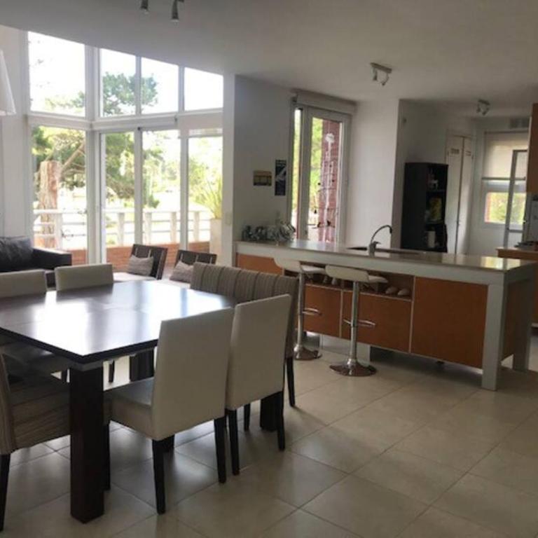 Dpto unico en un lugar magico en Pinamar ,Terrazas al Golf!! - Three-Bedroom Apartment - 31