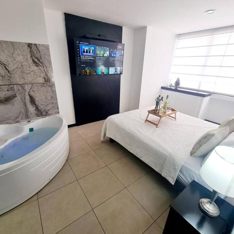 Ecusuites Jacuzzi Preference 7 Vista al Río - Apartamento de 1 dormitorio - 7