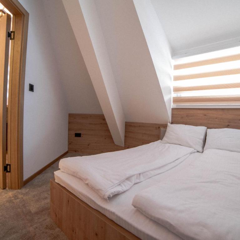 Apartments Suncani Vrhovi Kopaonik - One-Bedroom Apartment - 8