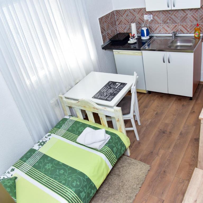 Apartmani Koko - Deluks Jednokrevetna Soba - 4