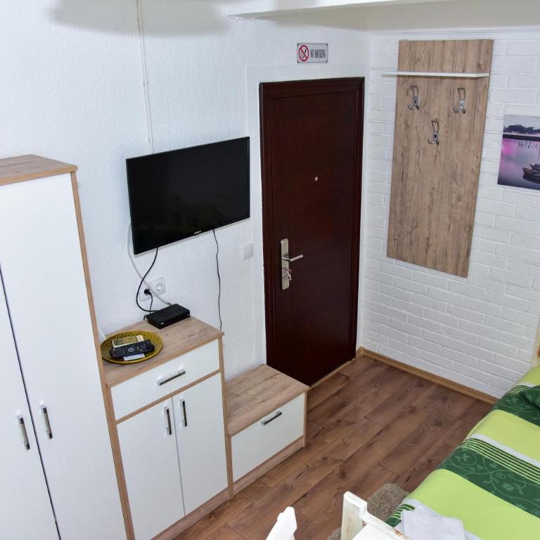 Apartmani Koko - Deluks Jednokrevetna Soba - 3
